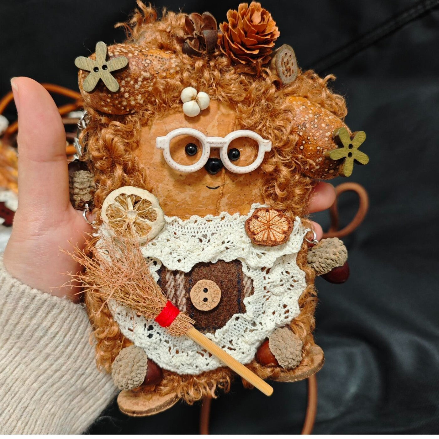 Curly Witch Pod Crossbody Bag