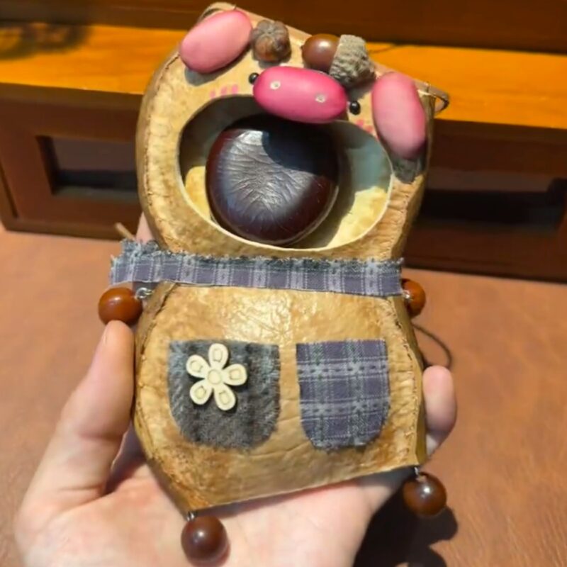 Kastanie Taschen-Schweinchen Pod Baby