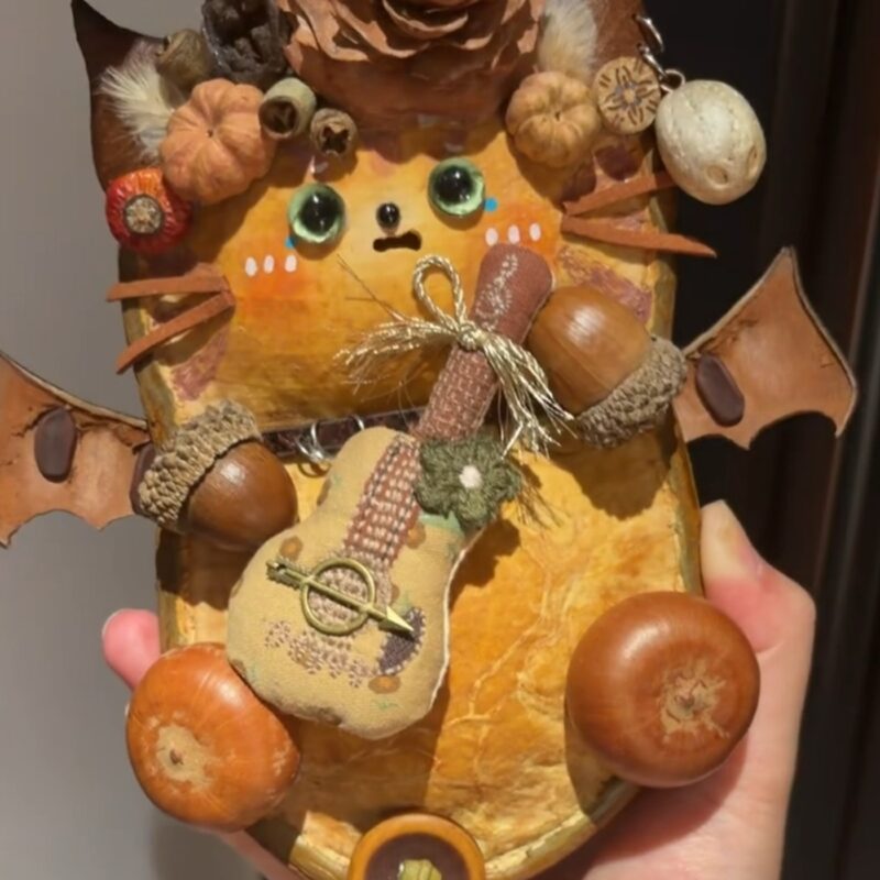 Bat-Wing Pod Baby – Woodland Cat Bard
